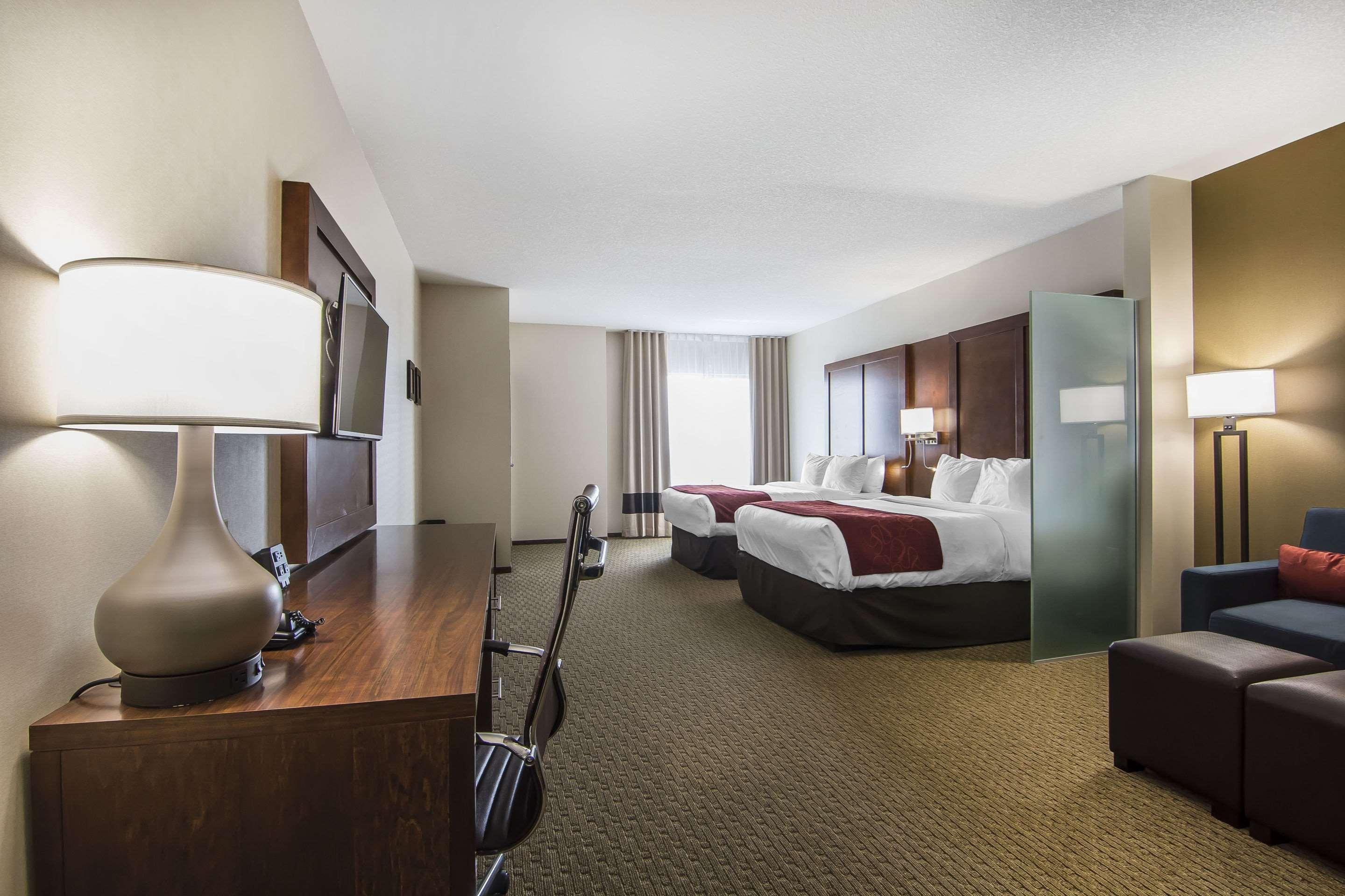 Comfort Suites Риджайна Экстерьер фото