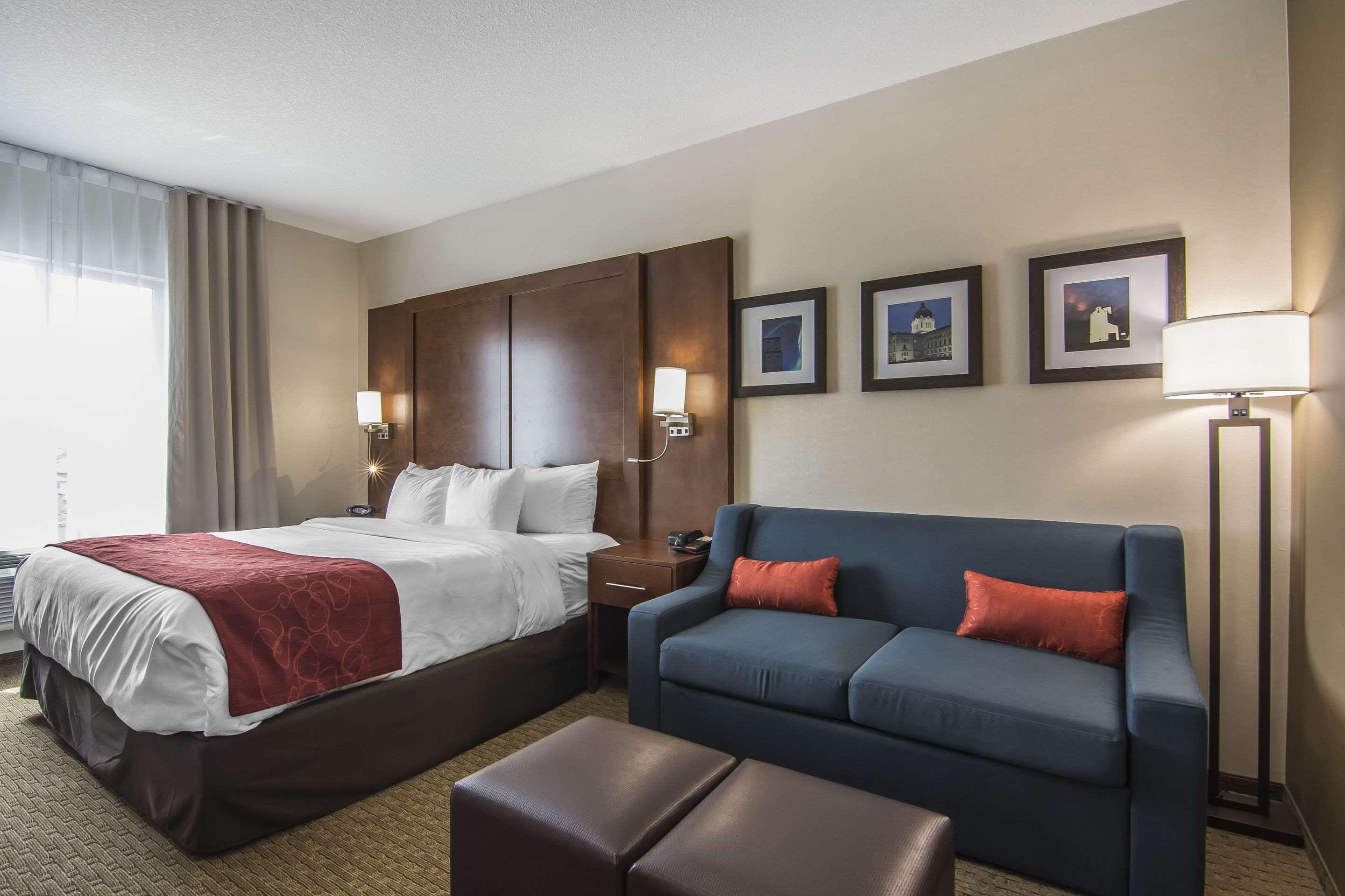 Comfort Suites Риджайна Экстерьер фото